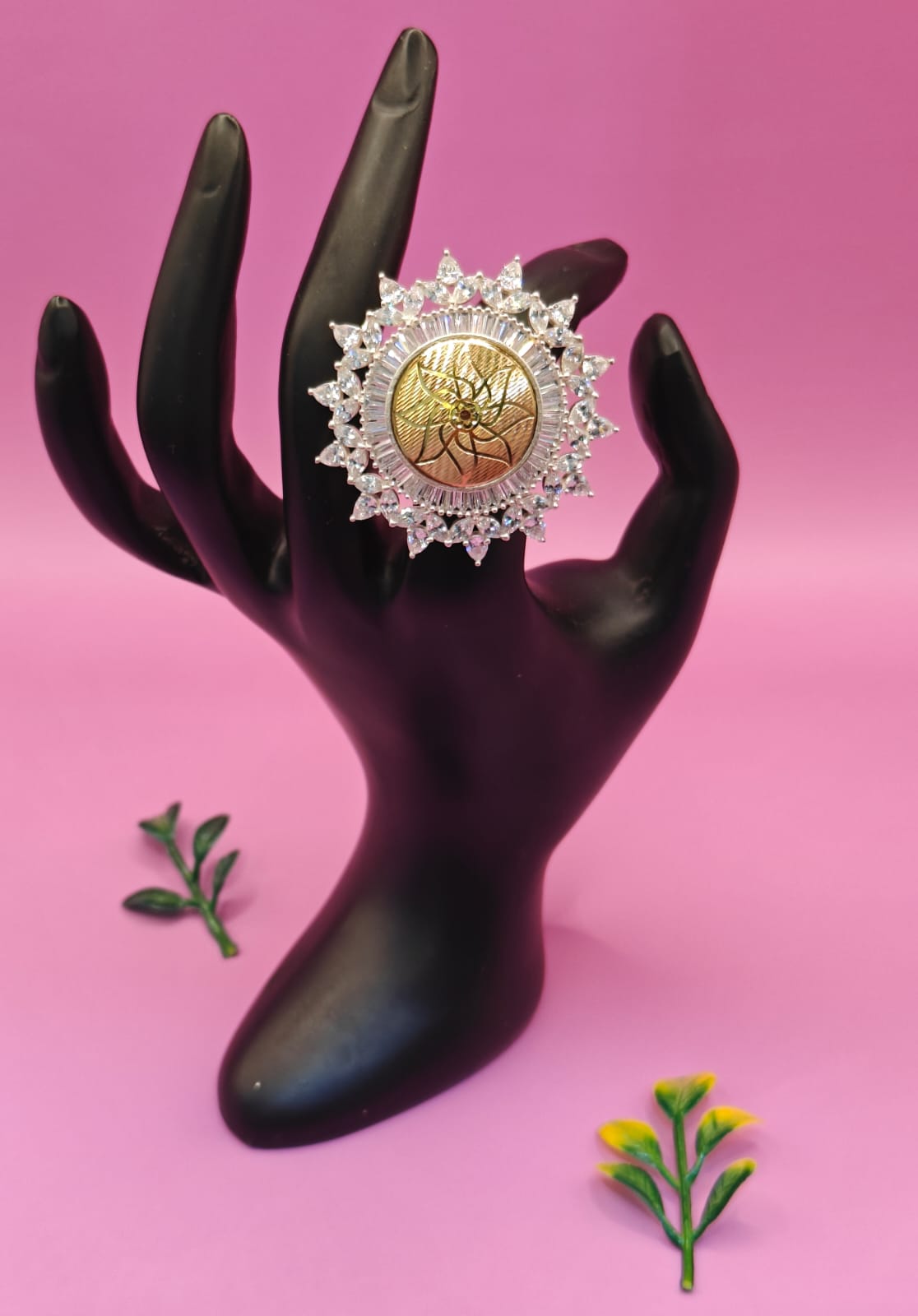 Aabha Glittering Round Silver Ring
