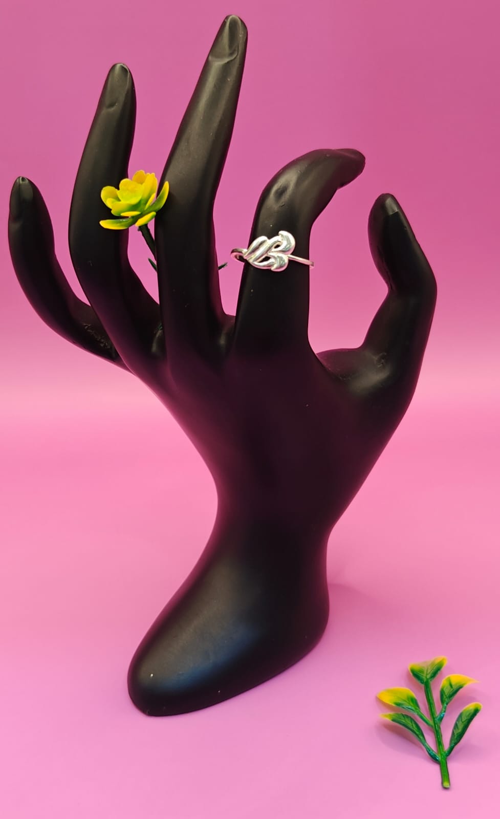 Aabha Elegant Knot Silver Ring