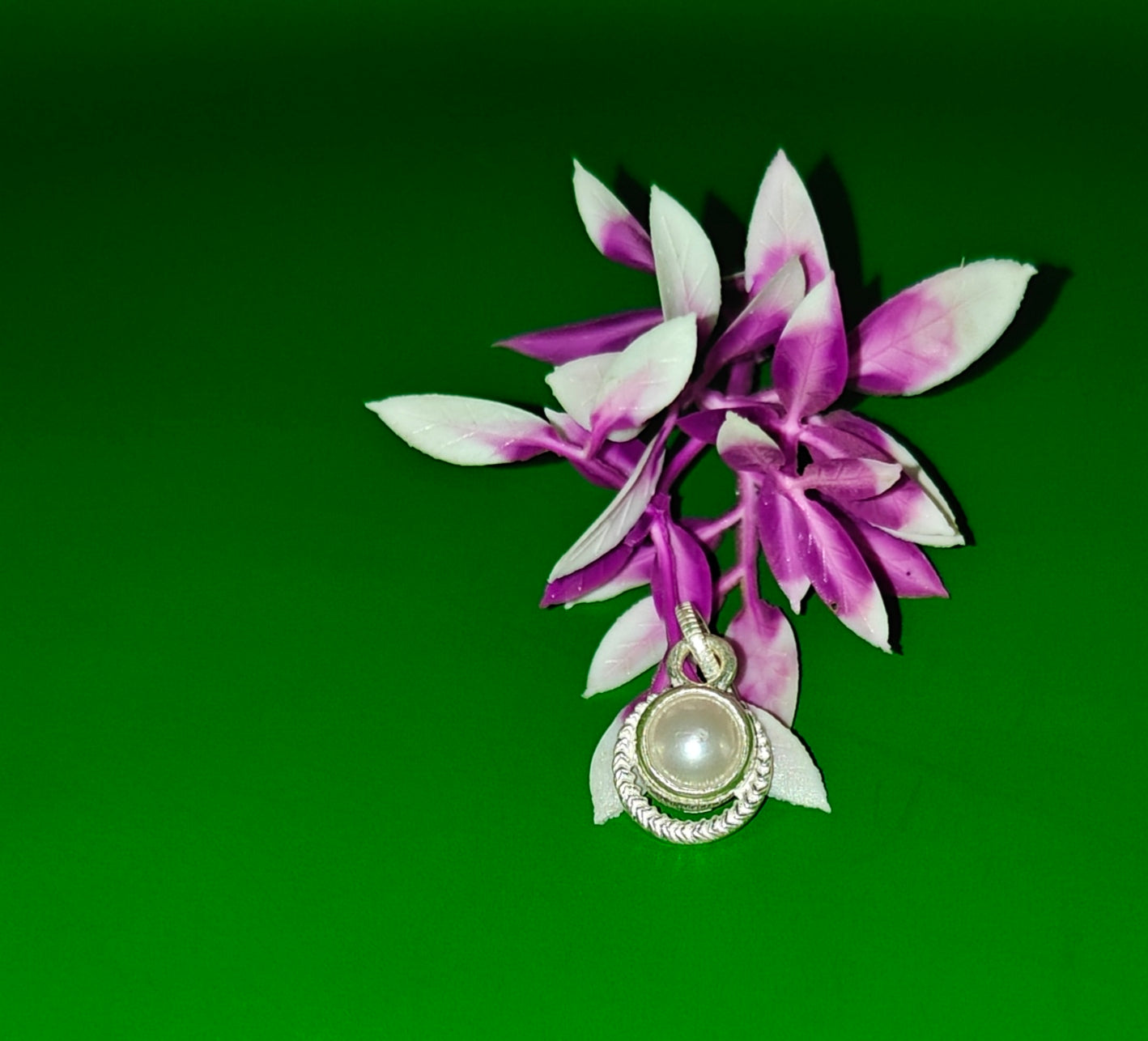 LOCKET