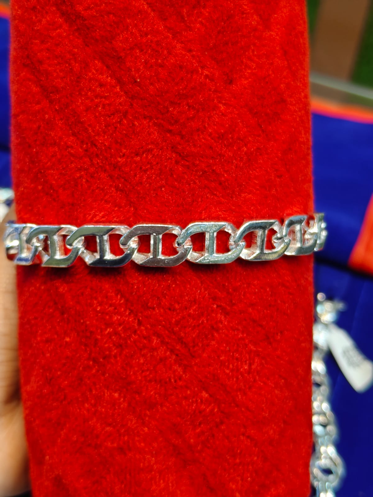 Bracelate