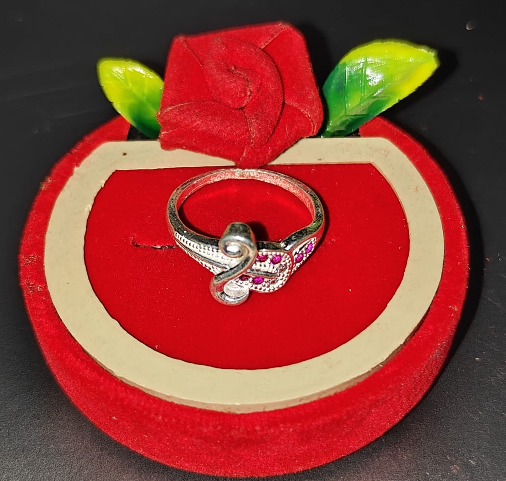 FINGER RING